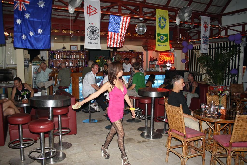 Golden Rooster Hotel Sihanoukville Kültér fotó