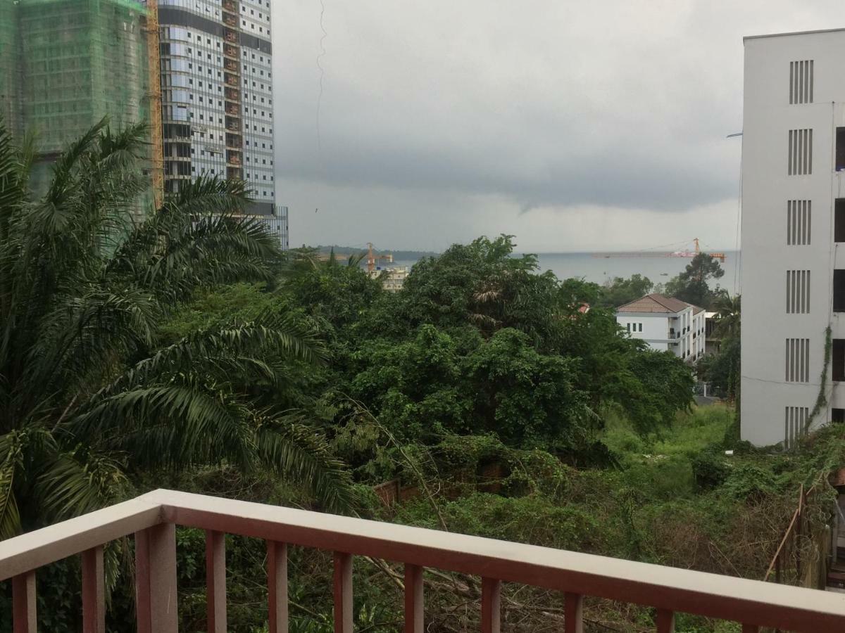 Golden Rooster Hotel Sihanoukville Kültér fotó