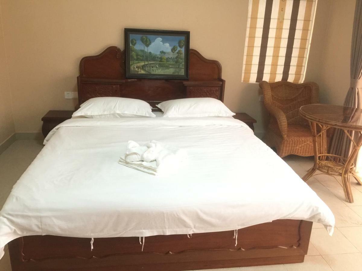 Golden Rooster Hotel Sihanoukville Kültér fotó