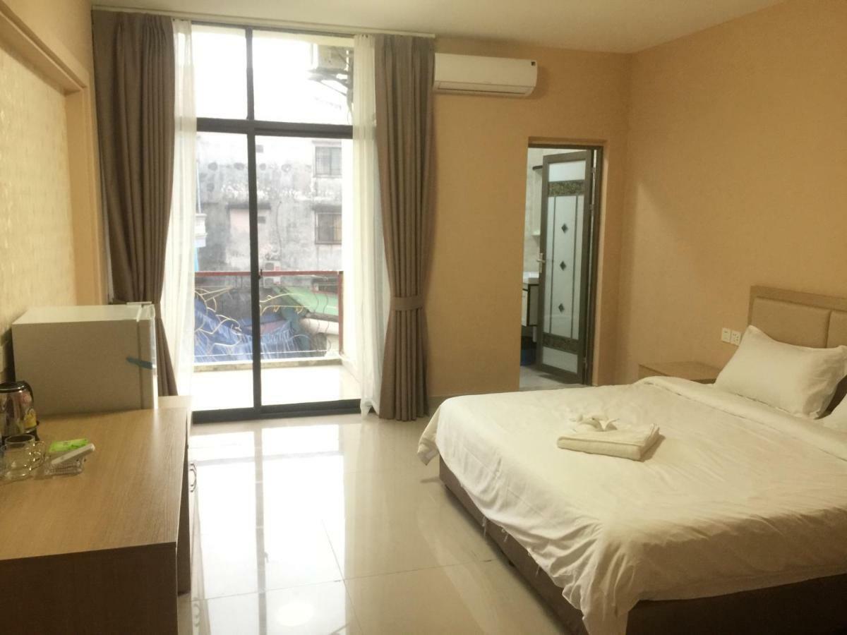 Golden Rooster Hotel Sihanoukville Kültér fotó