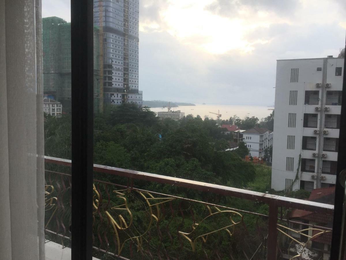 Golden Rooster Hotel Sihanoukville Kültér fotó