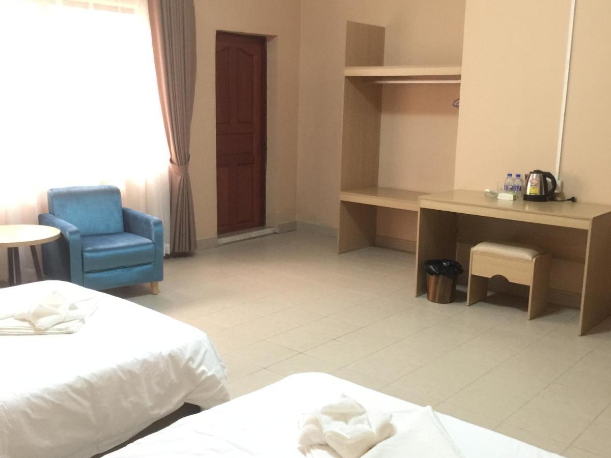 Golden Rooster Hotel Sihanoukville Kültér fotó